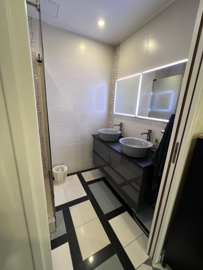 Omarais Guest House ปารีส ภายนอก รูปภาพ
